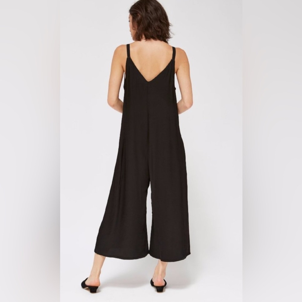 LACAUSA Sleek Black Wide-Leg Jumpsuit
